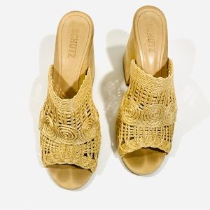 Schutz Valyn ratan heel